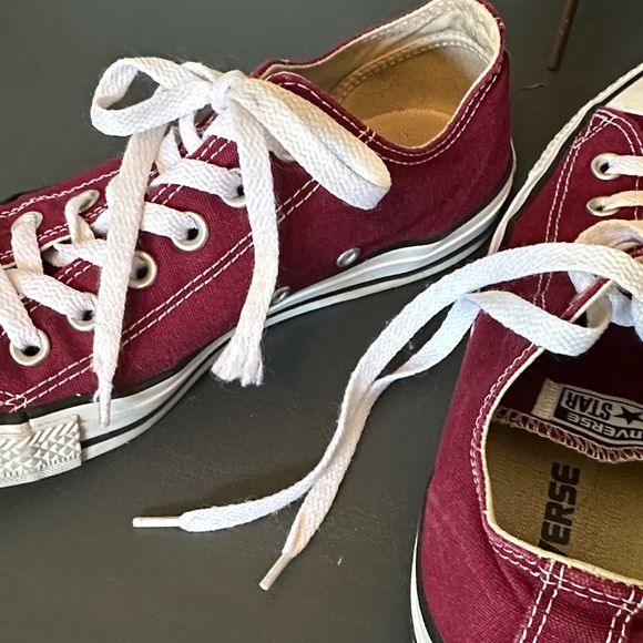 Converse Maroon Sneakers with White Details - Picture 4 of 5